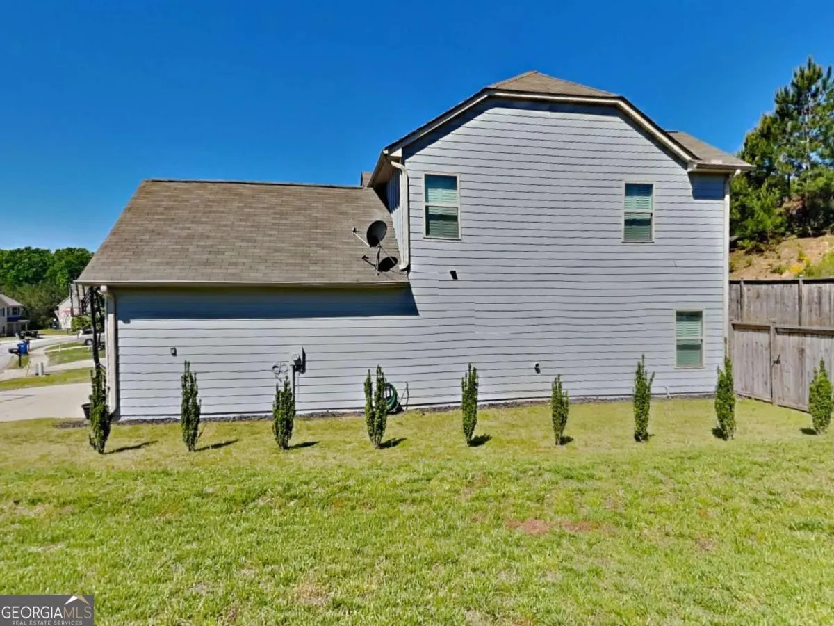 9 Holsteiner Lane