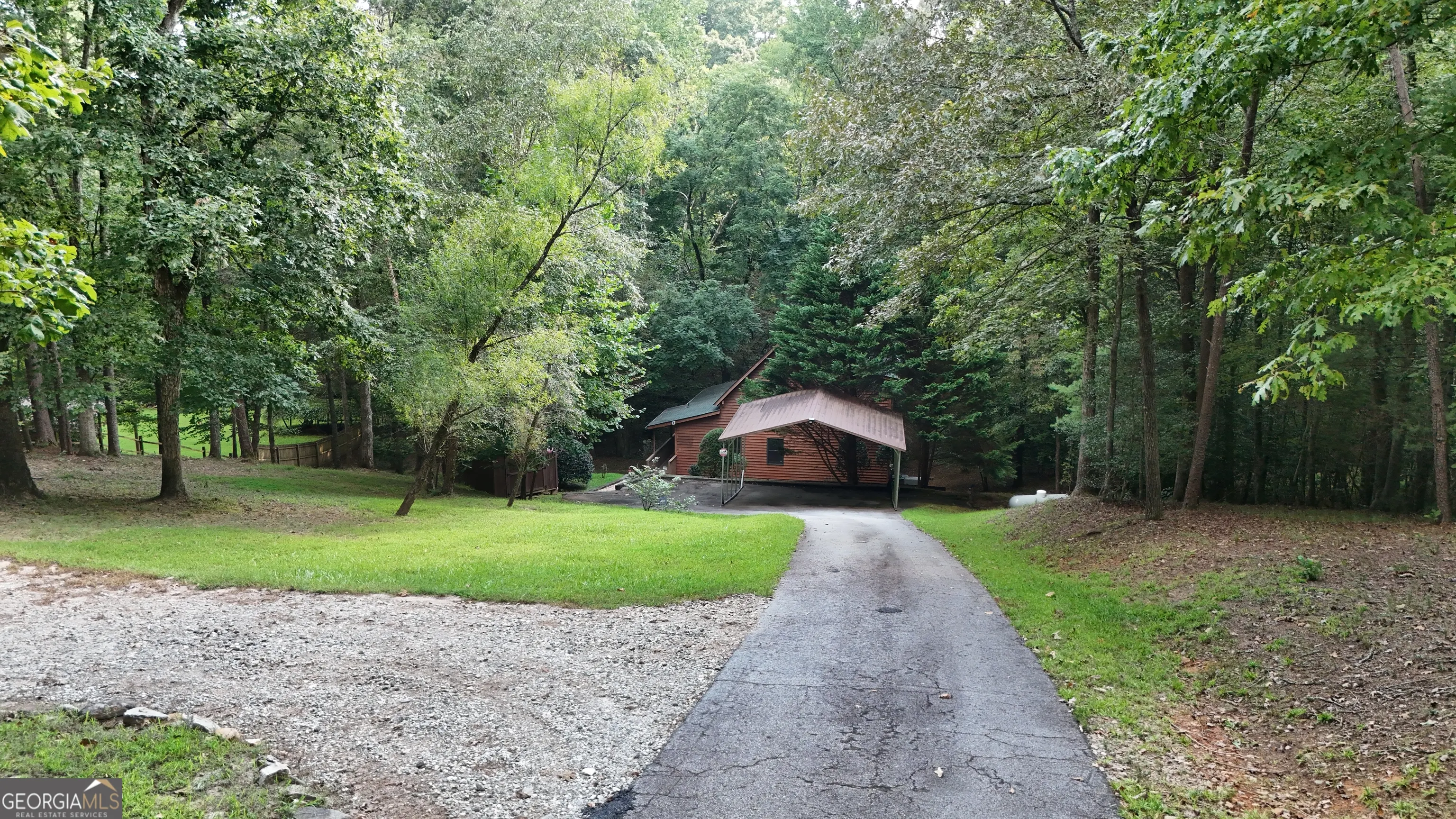 922 Amys Ford Trail