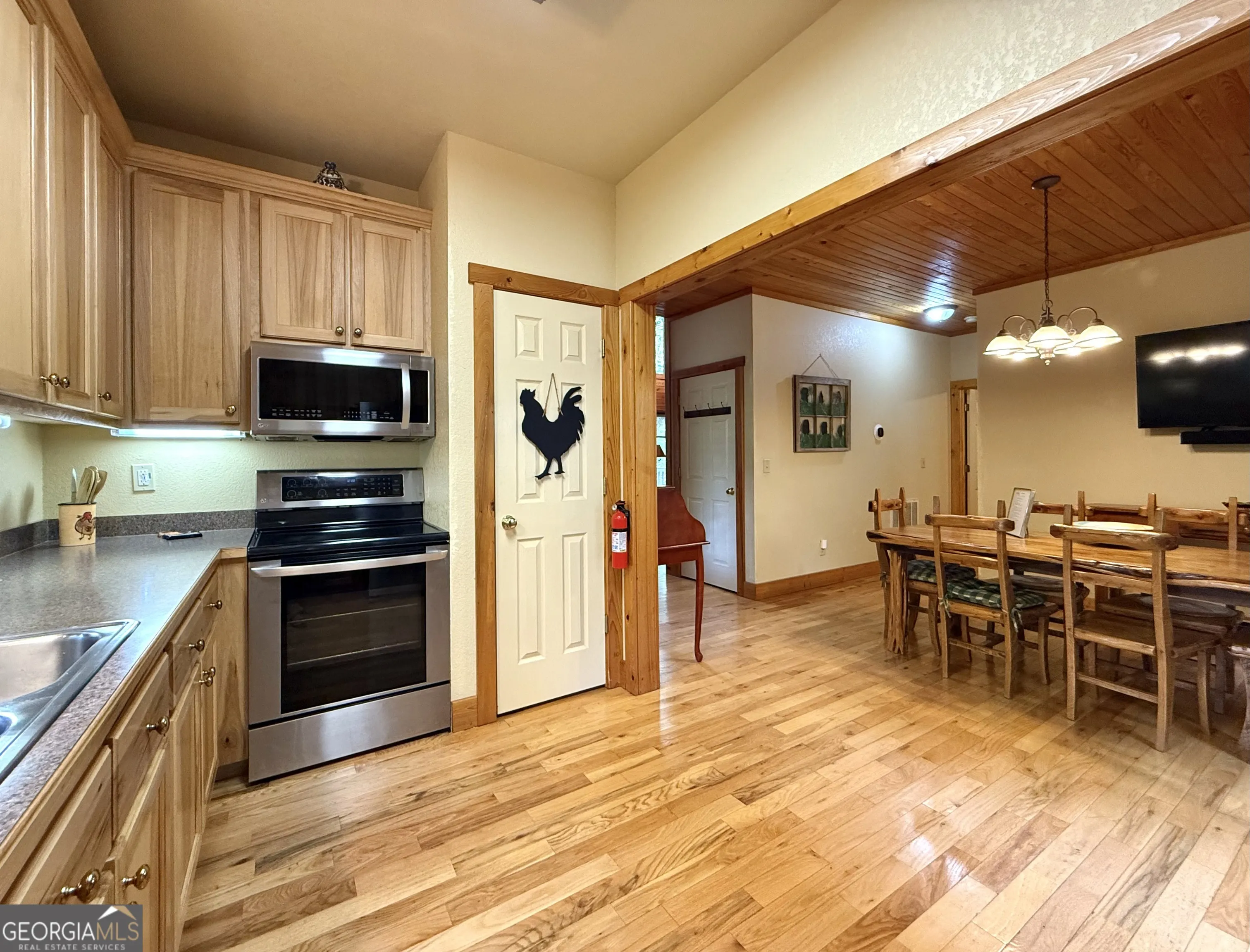 922 Amys Ford Trail