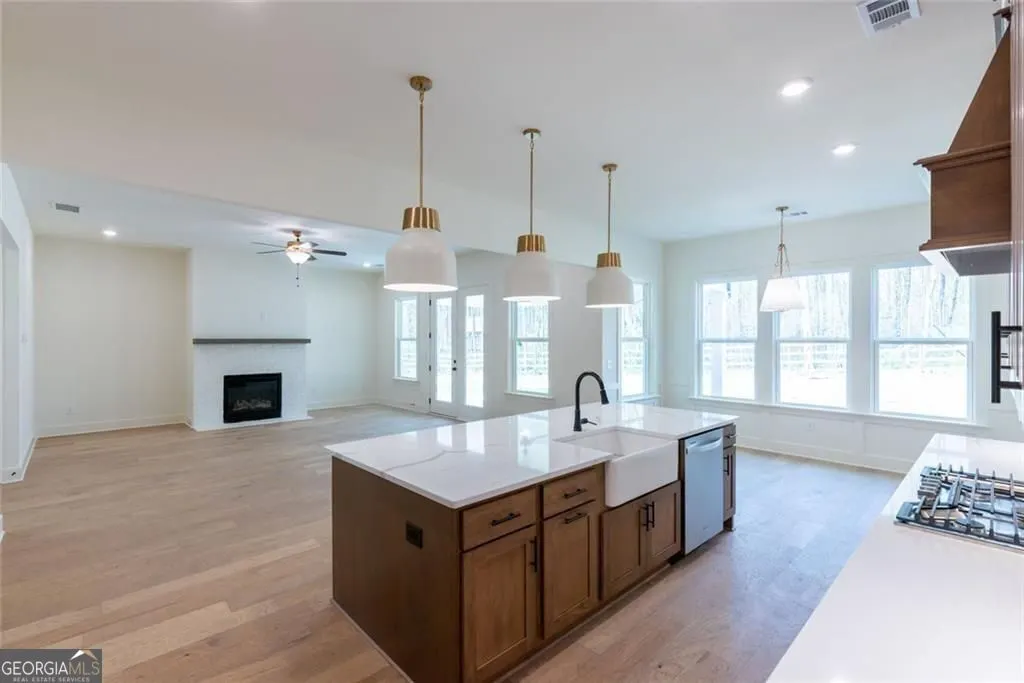 8290 Creekside Overlook Drive
