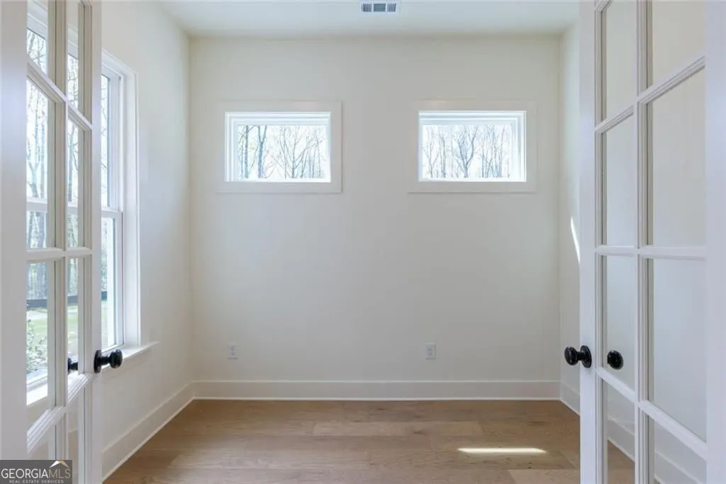 8290 Creekside Overlook Drive