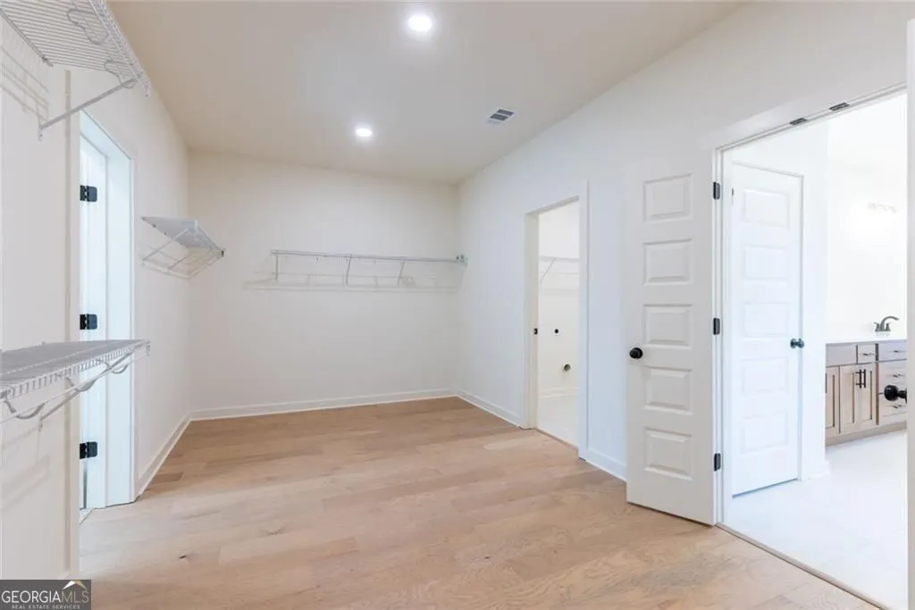 8290 Creekside Overlook Drive