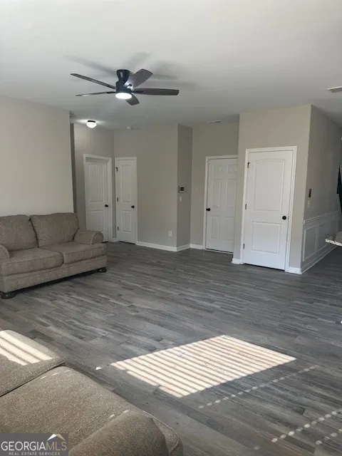 # 161 2414 Quincy Loop, ## 161