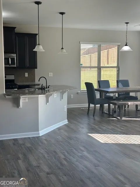 # 161 2414 Quincy Loop, ## 161