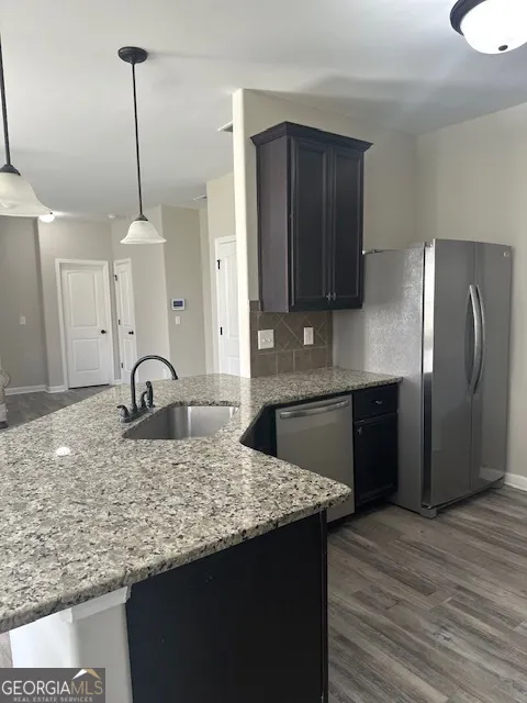 # 161 2414 Quincy Loop, ## 161