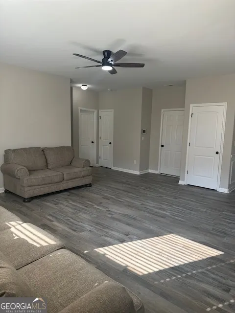 # 161 2414 Quincy Loop, ## 161