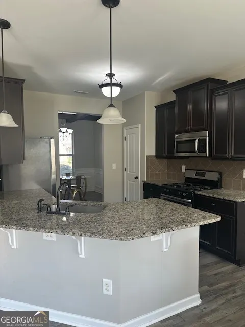 # 161 2414 Quincy Loop, ## 161