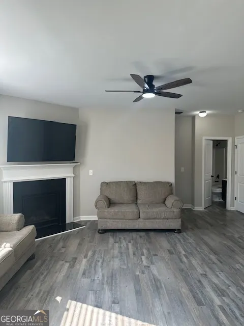 # 161 2414 Quincy Loop, ## 161