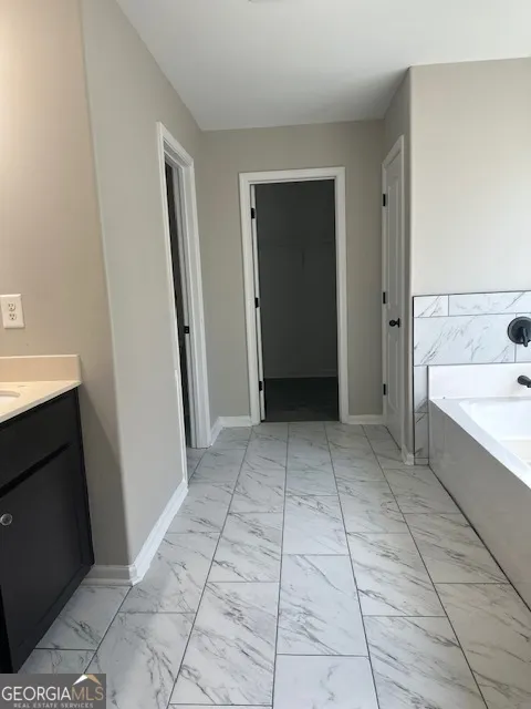 # 161 2414 Quincy Loop, ## 161
