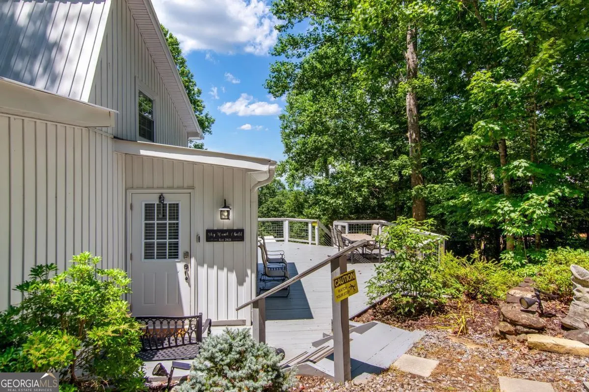 1056 Sky Hawk Mountain Road