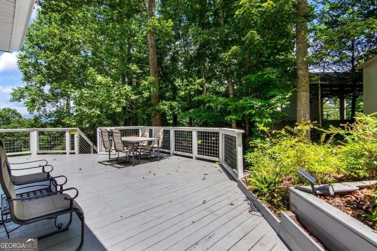 1056 Sky Hawk Mountain Road