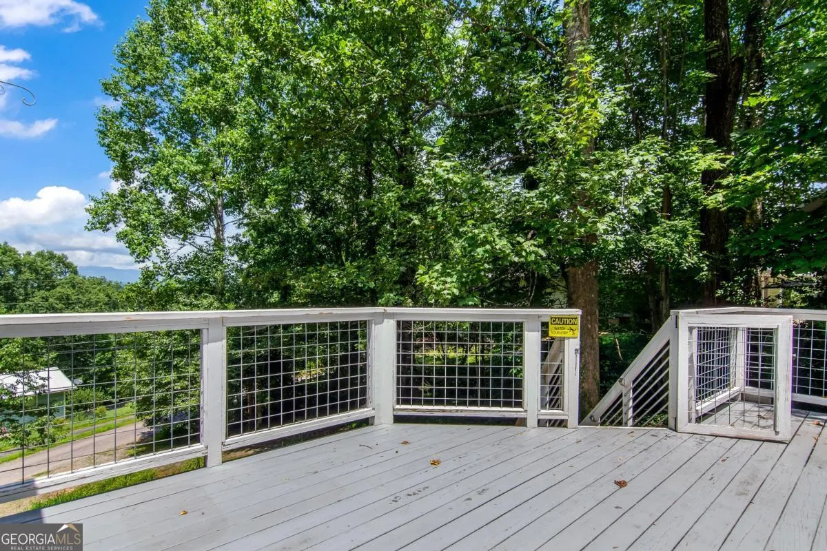 1056 Sky Hawk Mountain Road