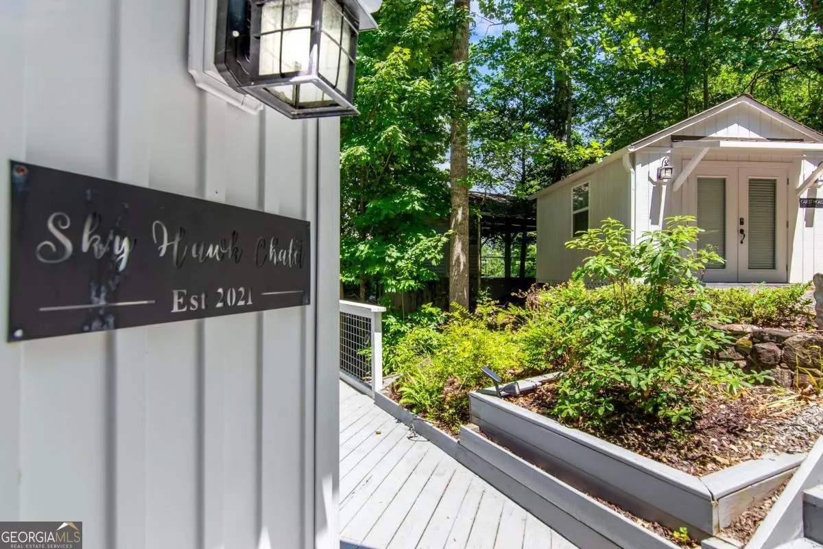 1056 Sky Hawk Mountain Road