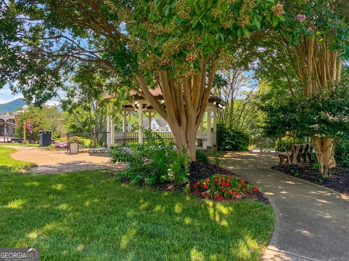 1056 Sky Hawk Mountain Road