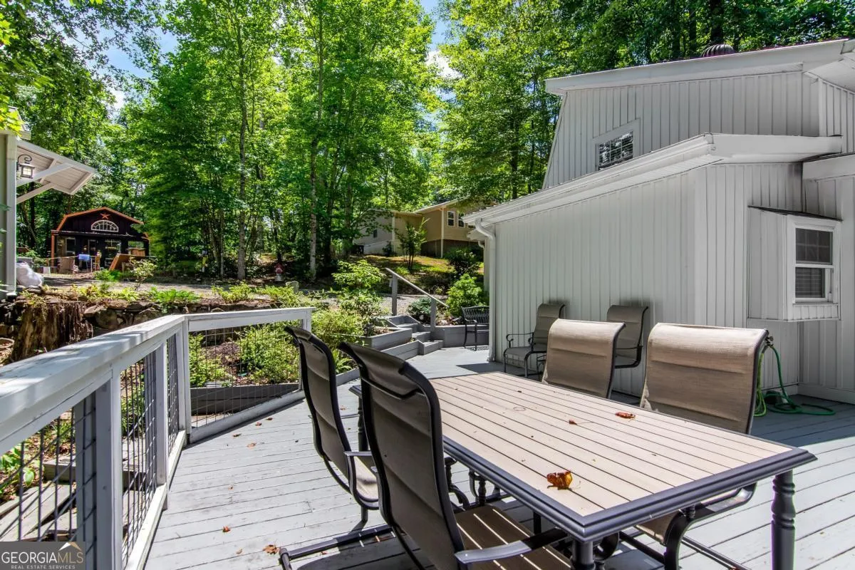1056 Sky Hawk Mountain Road