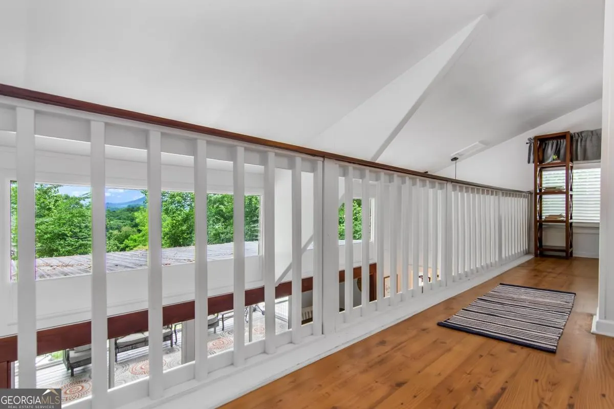 1056 Sky Hawk Mountain Road