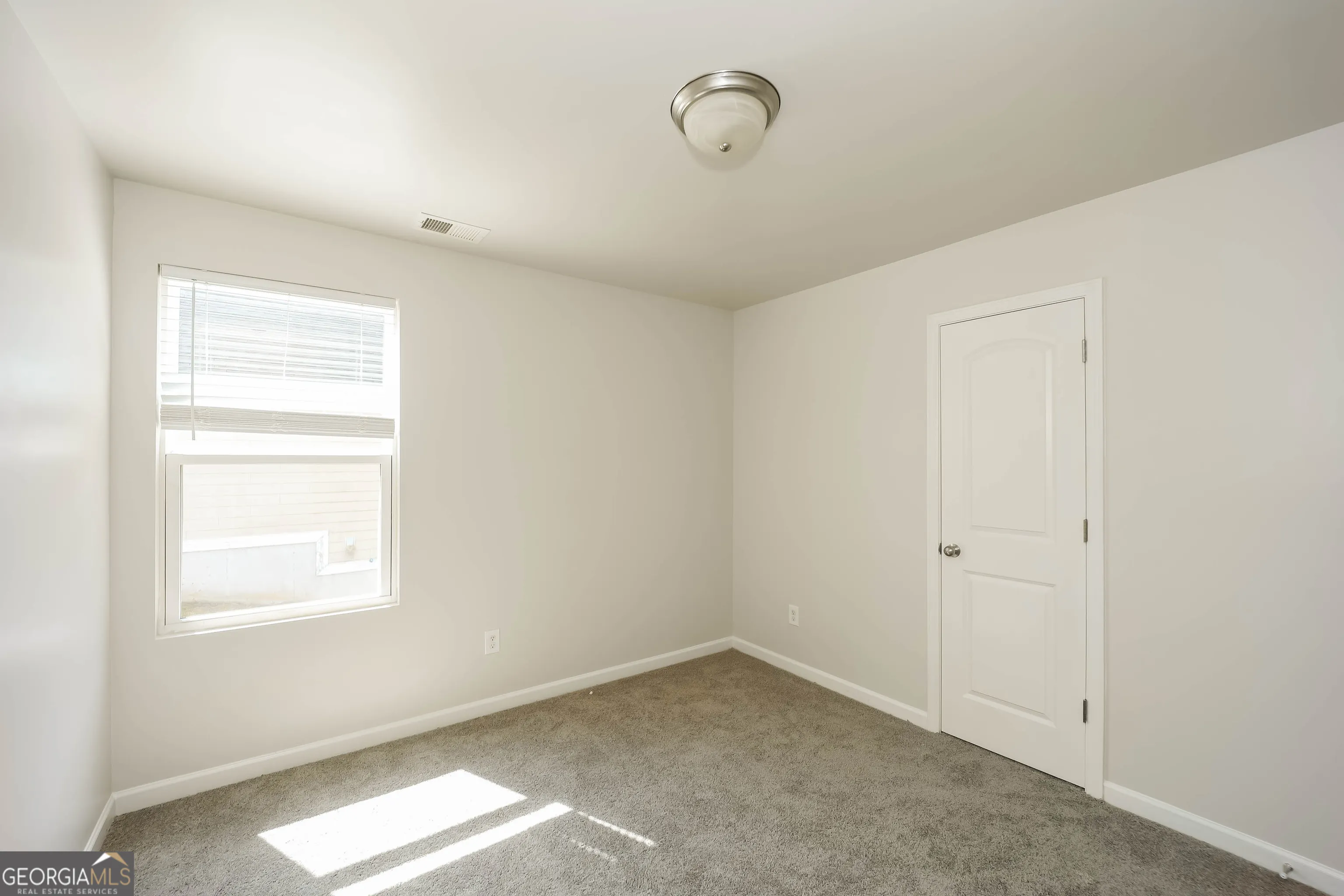 306 Blackfoot Trail