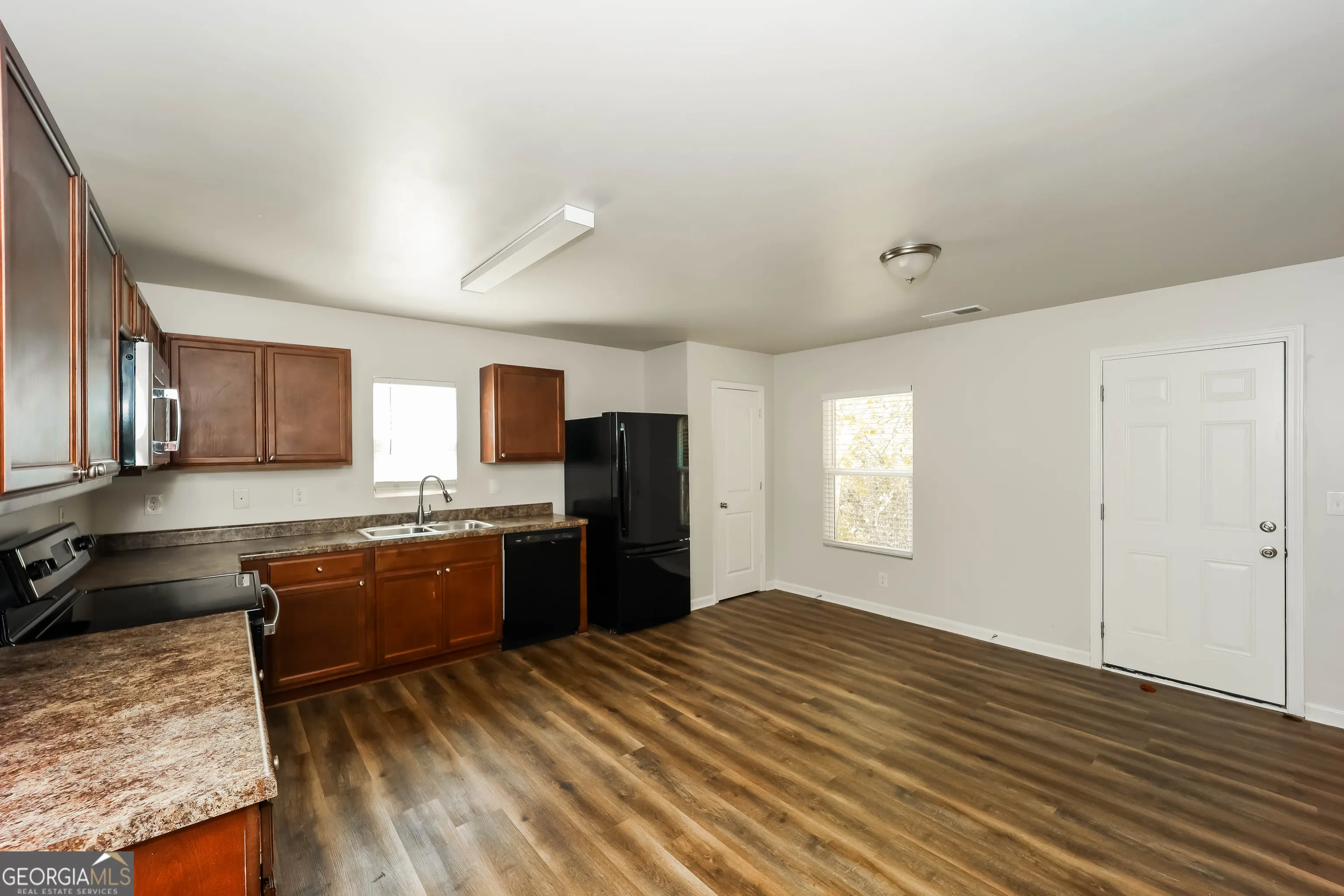 306 Blackfoot Trail