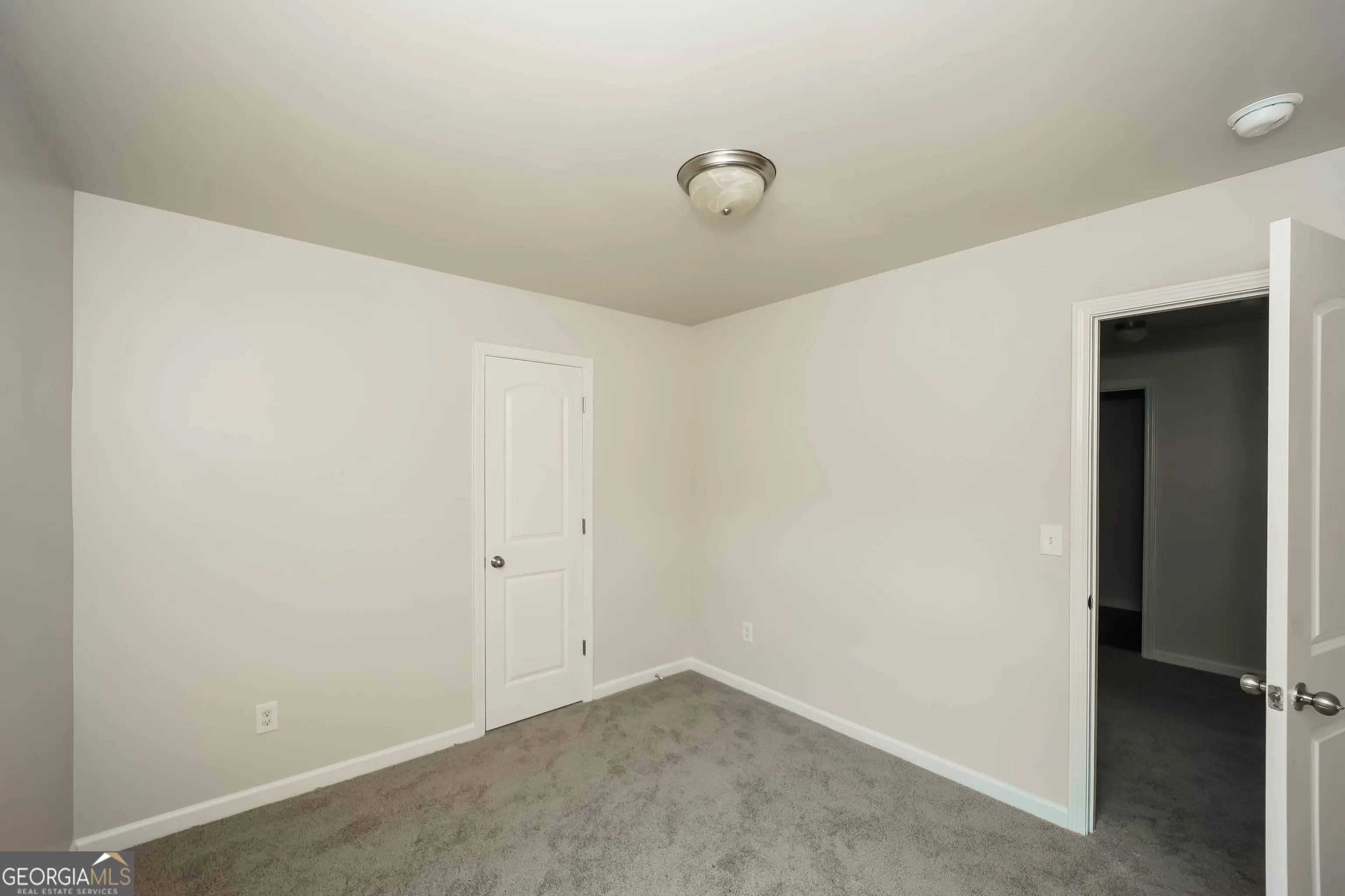 306 Blackfoot Trail