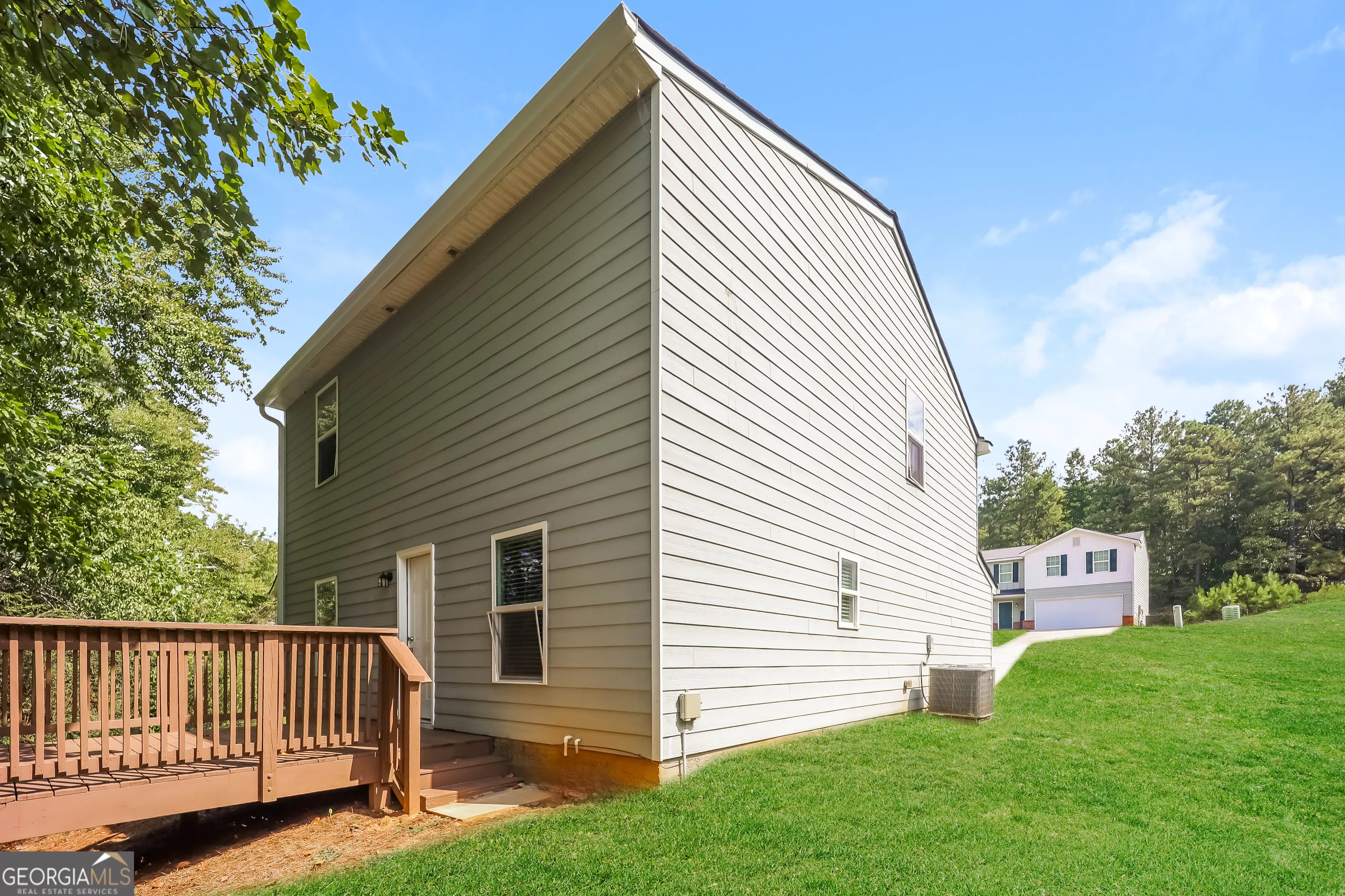 306 Blackfoot Trail