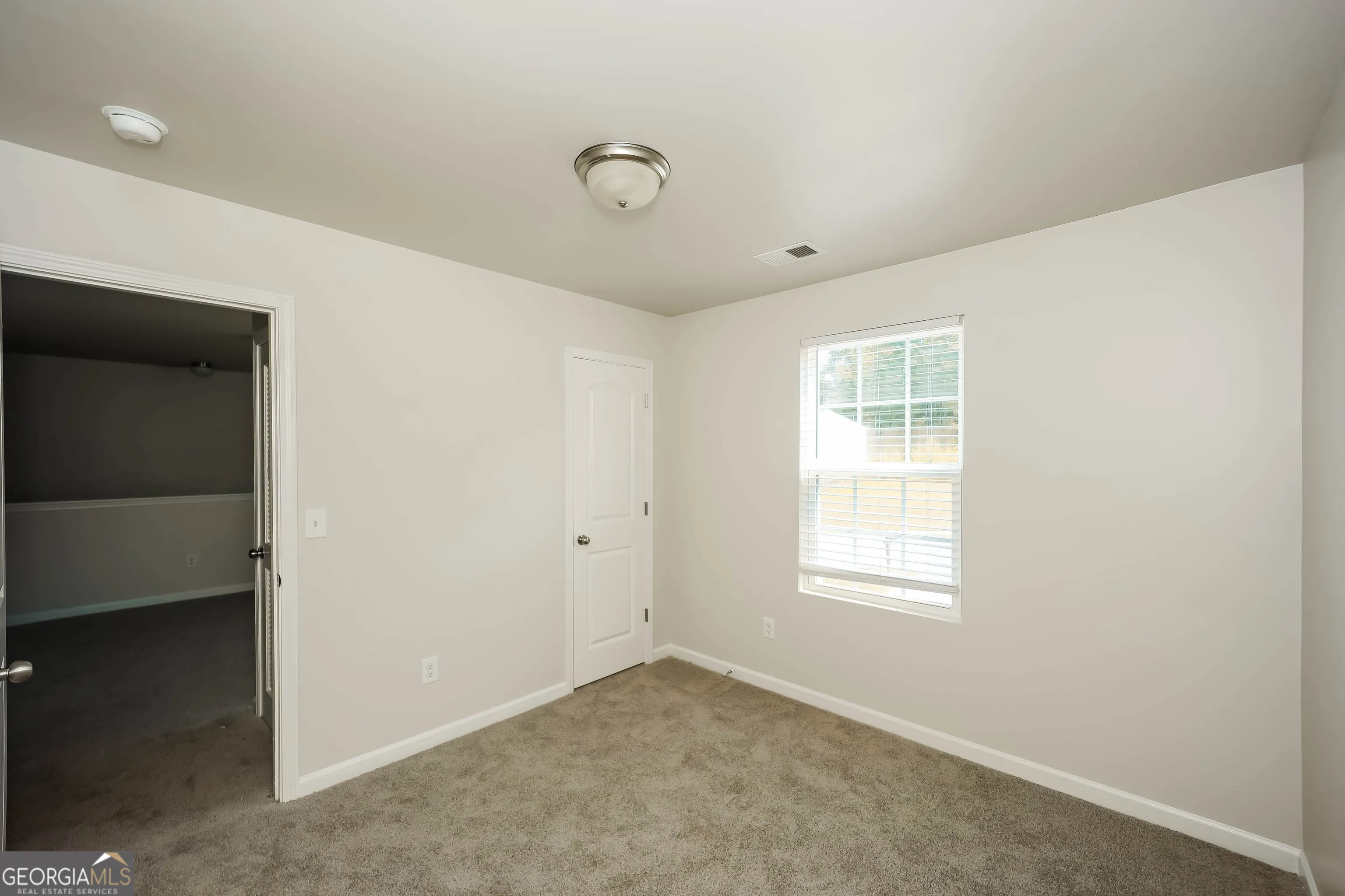 306 Blackfoot Trail