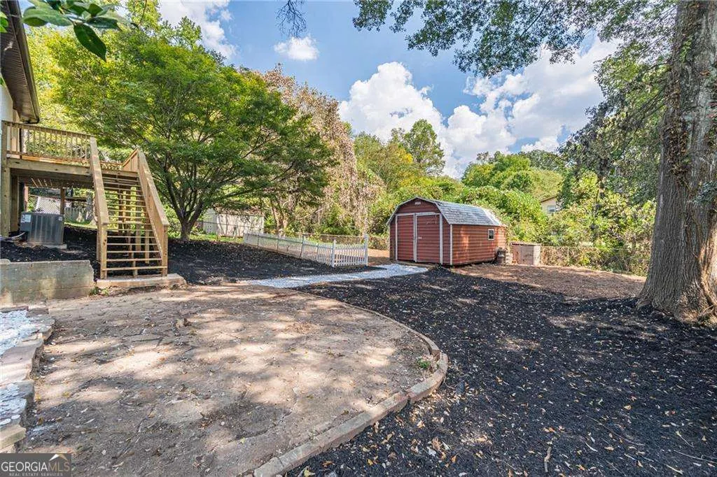 1523 Delia Drive