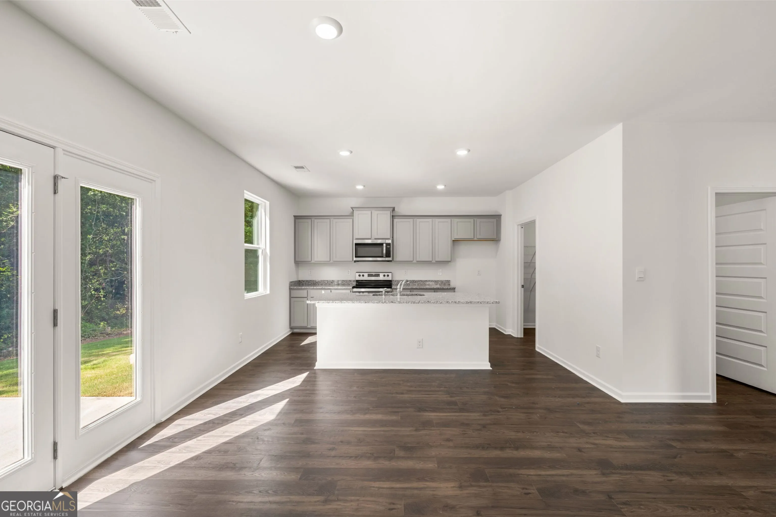 608 Whitman Lane