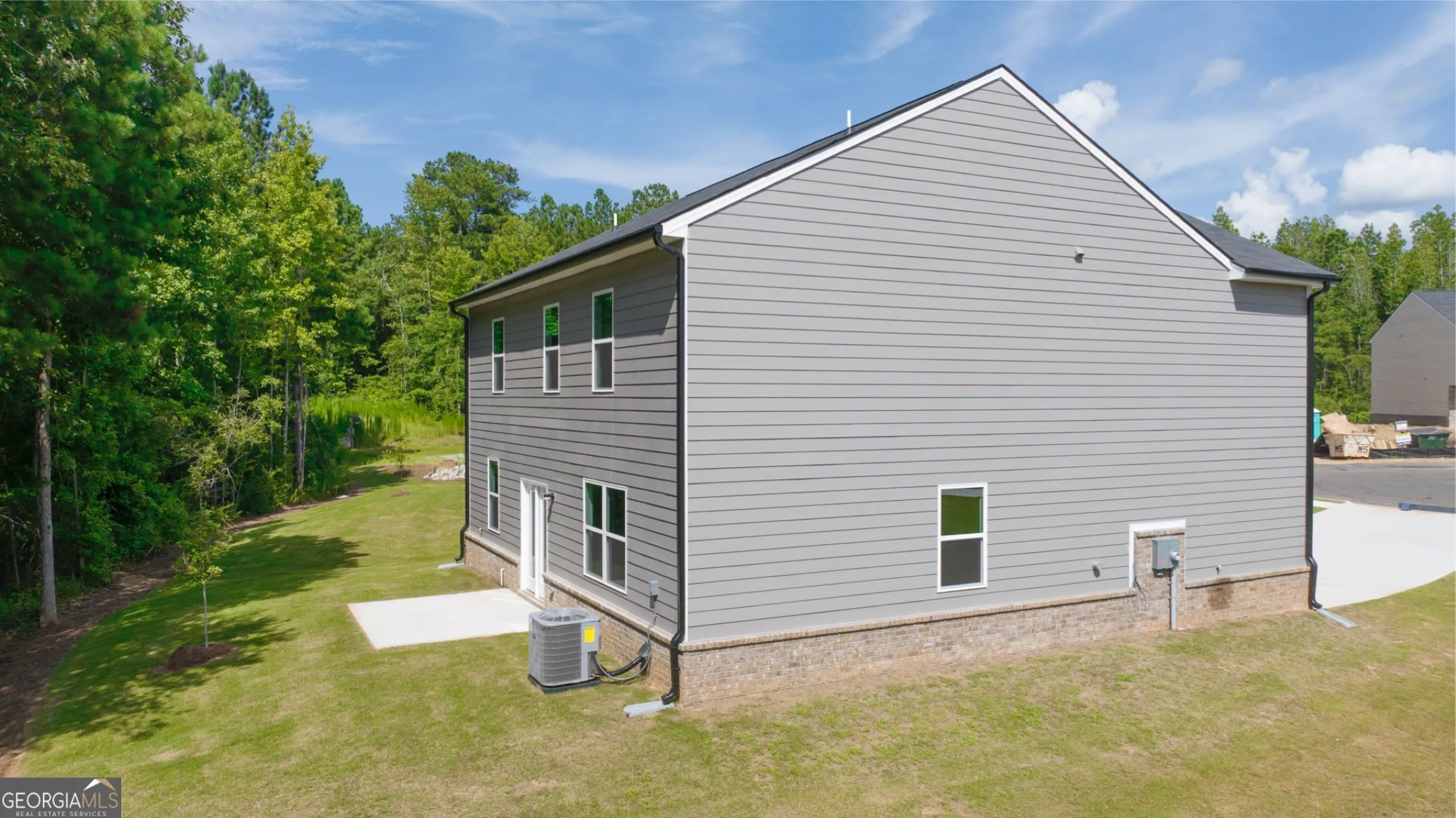 639 Whitman Lane