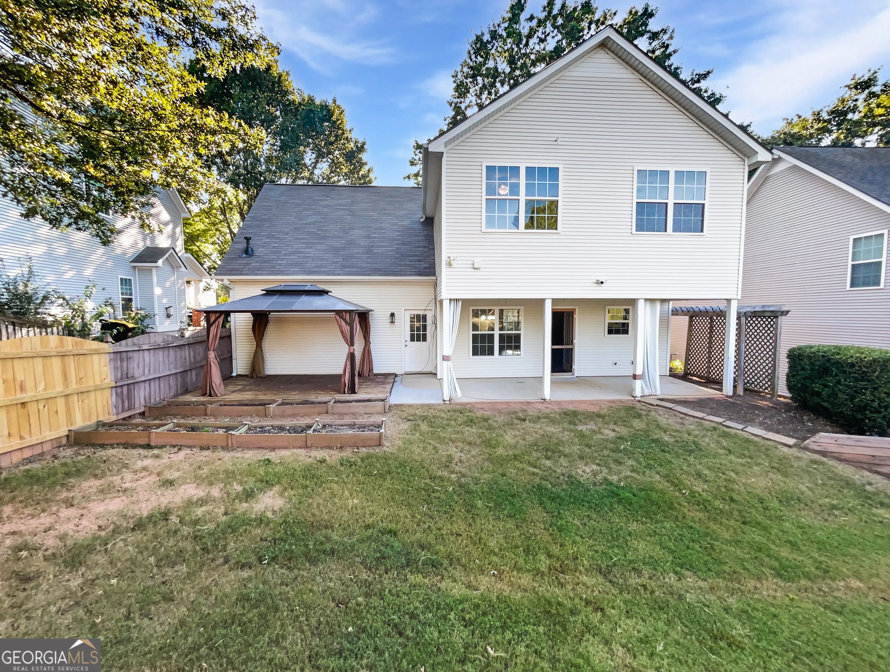 19 Palladio Way