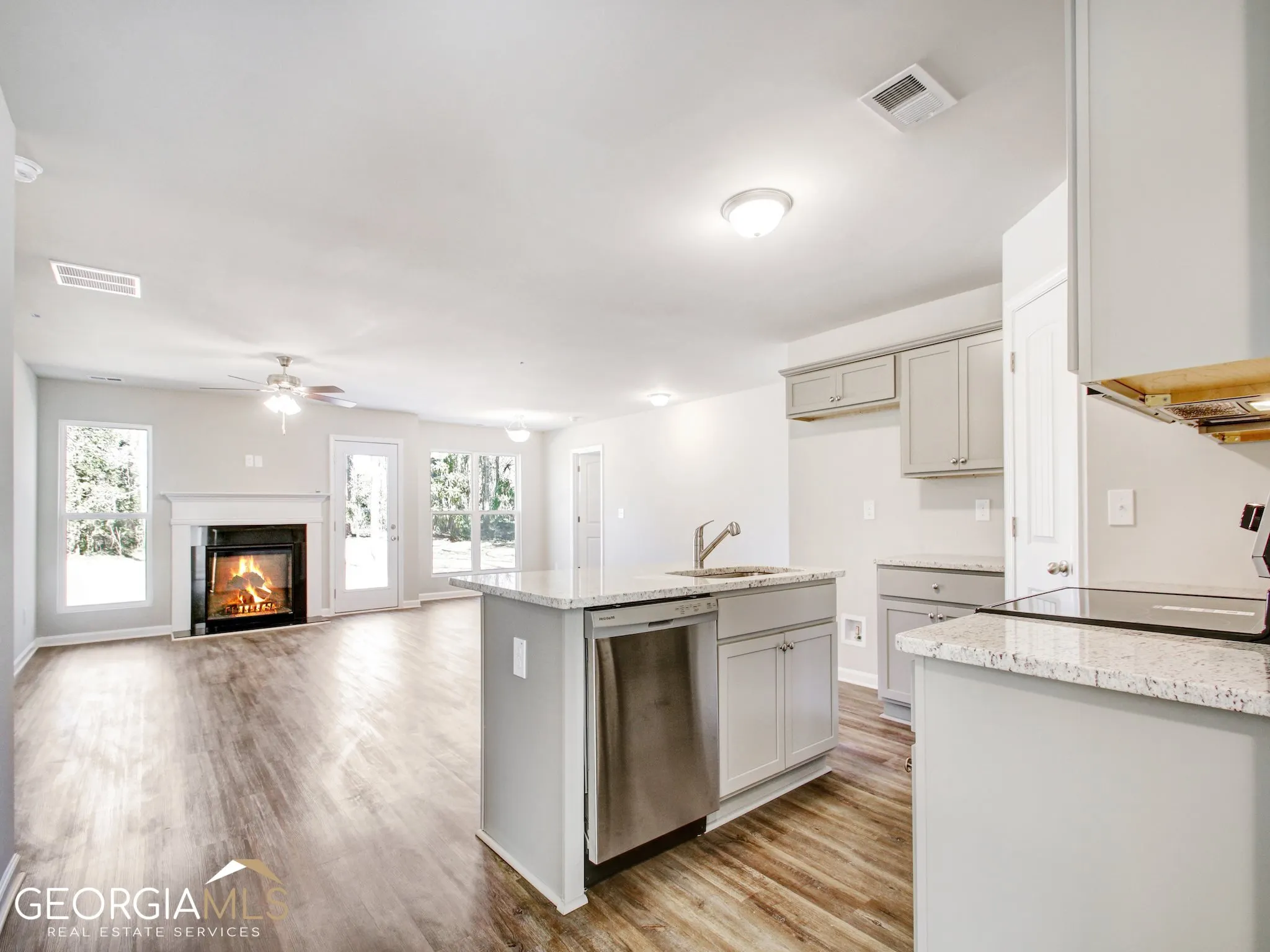 112 Holly Lane
