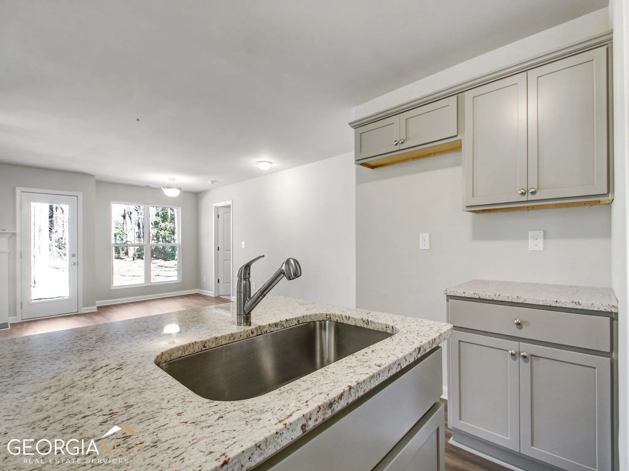 112 Holly Lane