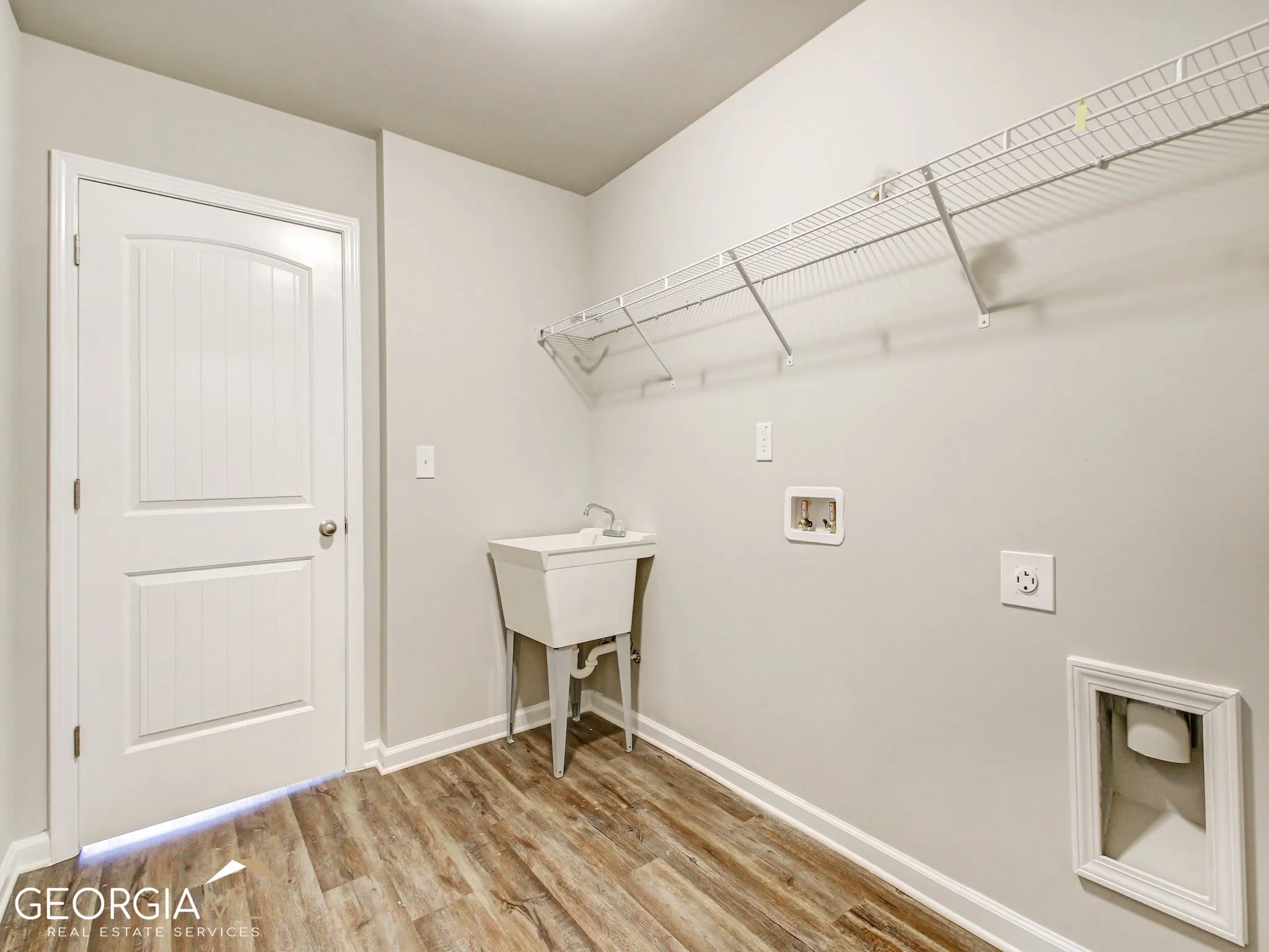 112 Holly Lane