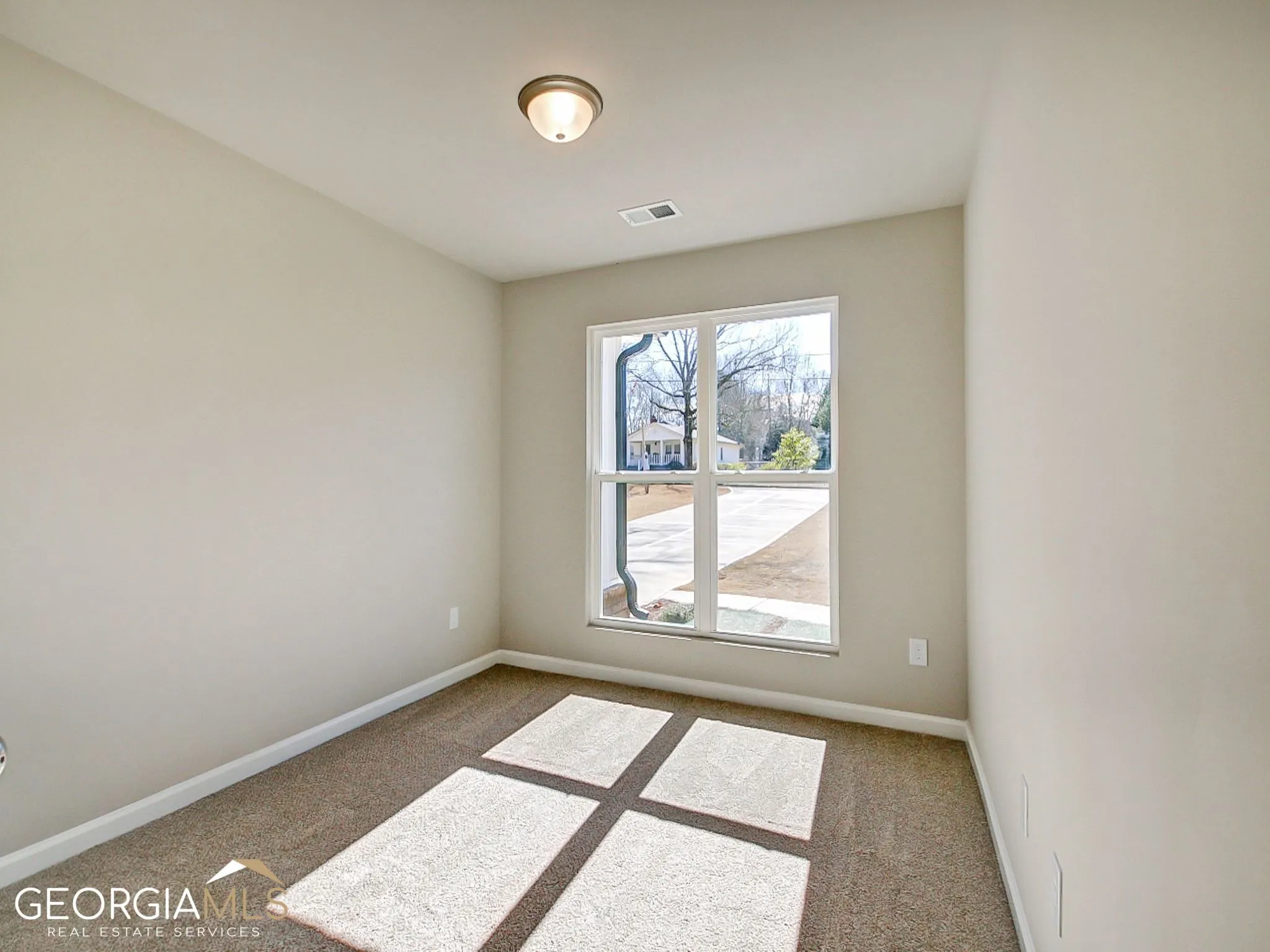 112 Holly Lane