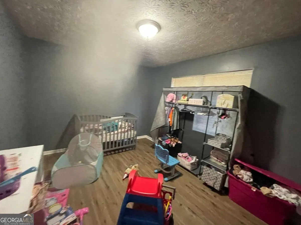 2584 Stratford Ln