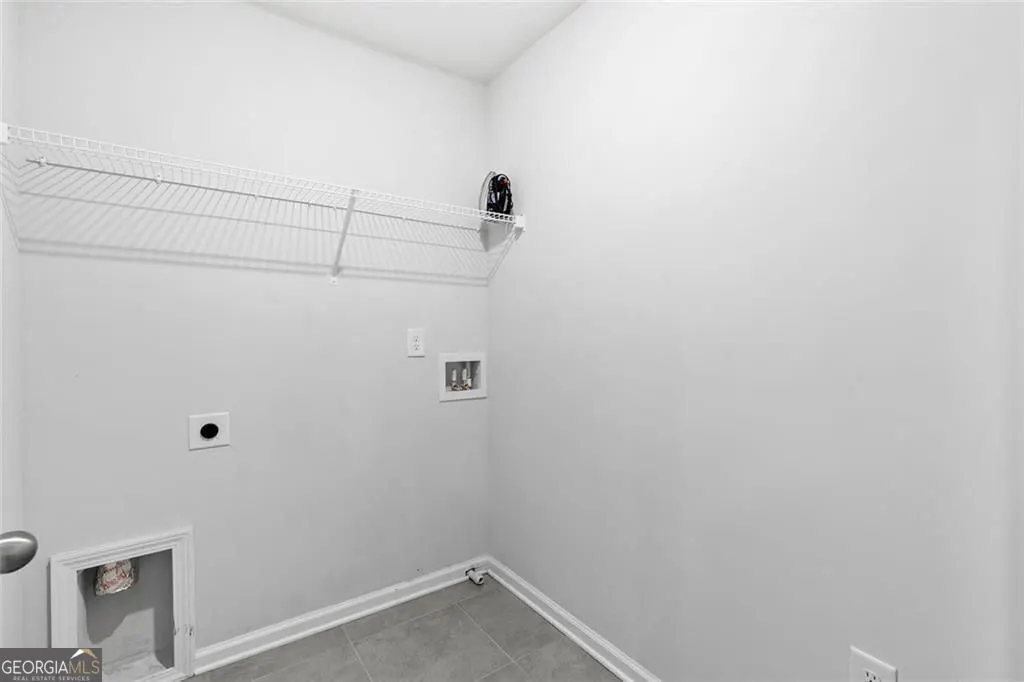 1385 Vayda Court