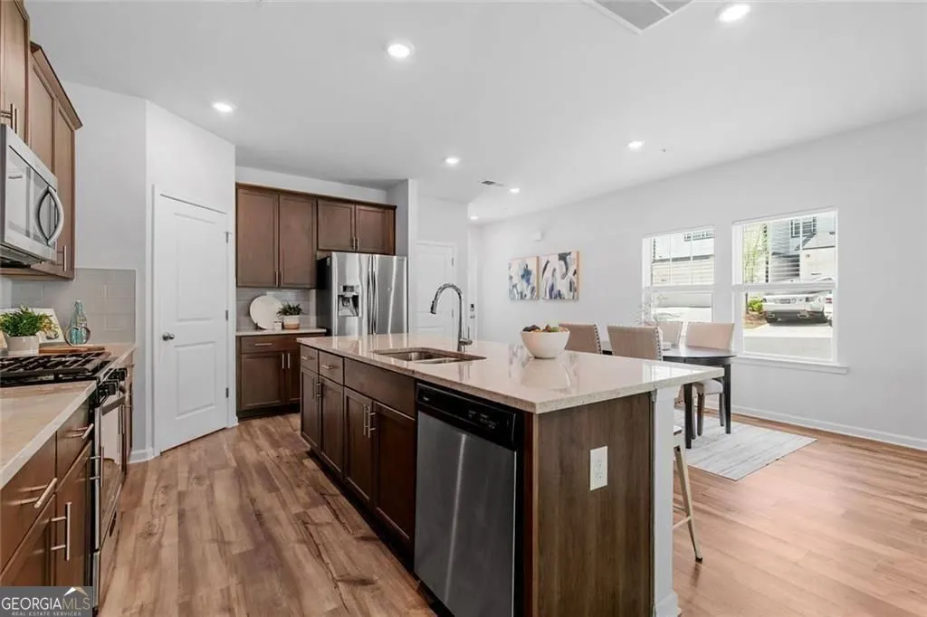 1385 Vayda Court
