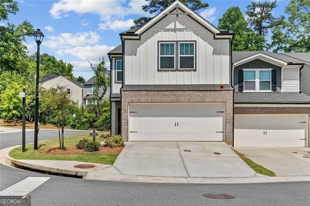 1385 Vayda Court