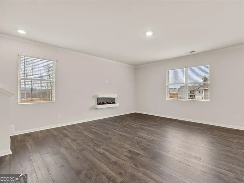 120 Crooked Lake Park