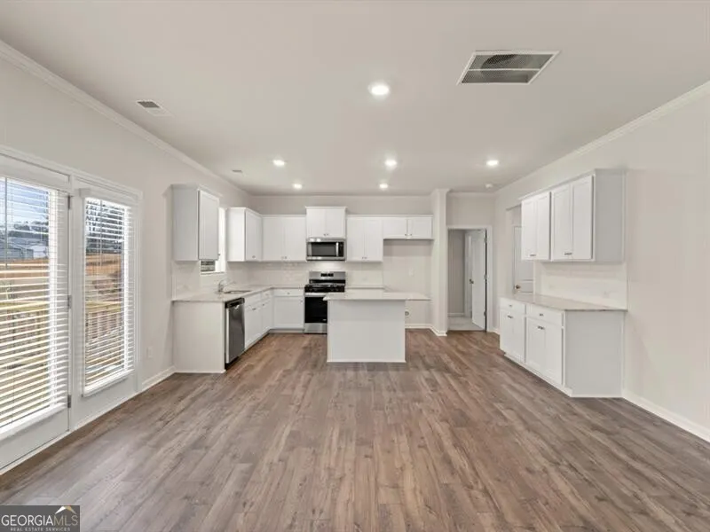 120 Crooked Lake Park