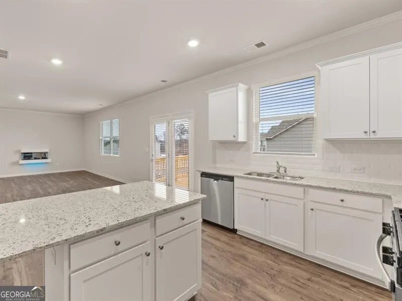 120 Crooked Lake Park