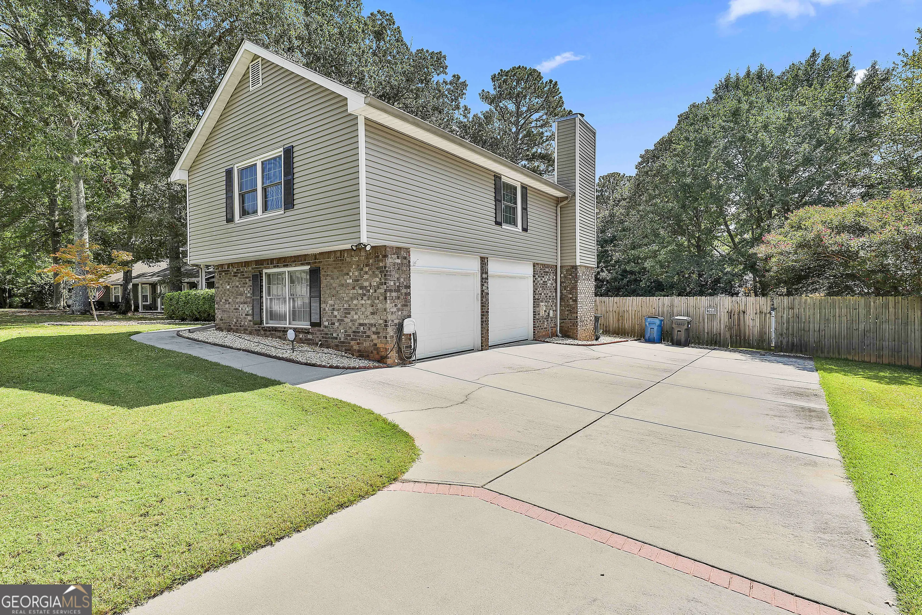 102 Spincast Court