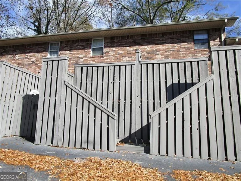 F6 1235 Riverside Drive, #F6