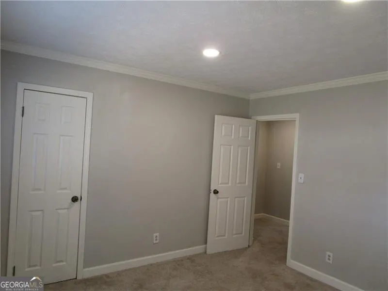 F6 1235 Riverside Drive, #F6