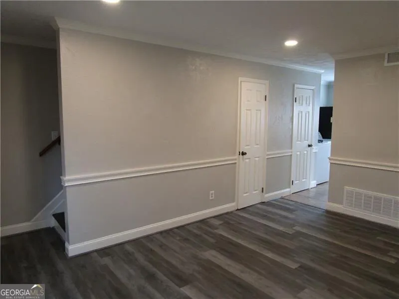 F6 1235 Riverside Drive, #F6