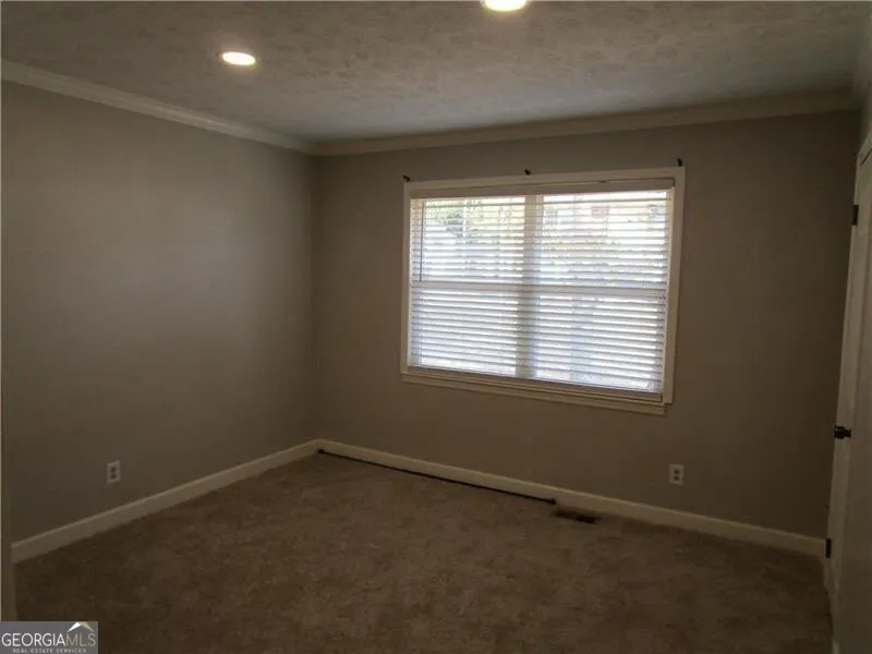 F6 1235 Riverside Drive, #F6