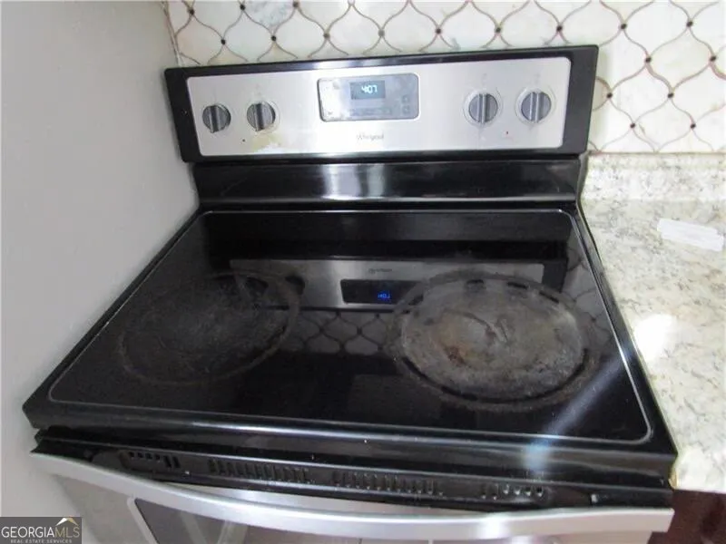 F6 1235 Riverside Drive, #F6