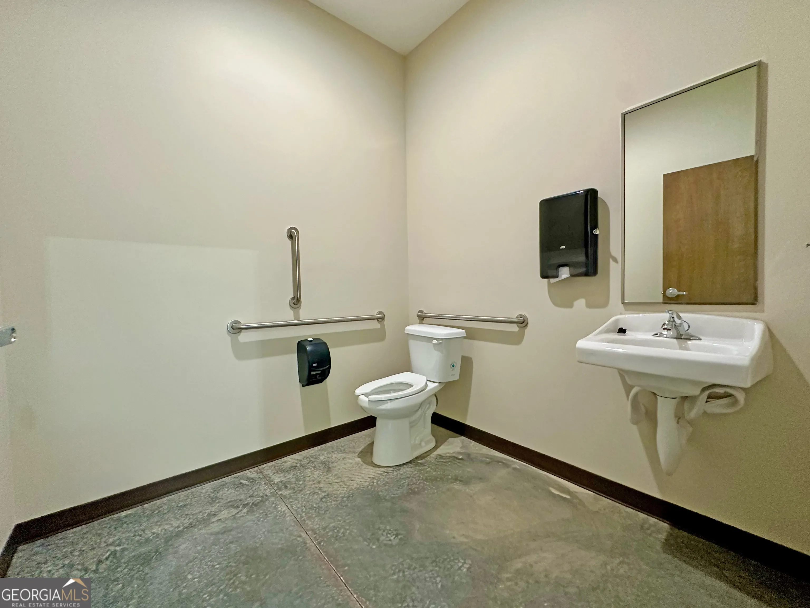 205 1071 Jamestown Boulevard, #205