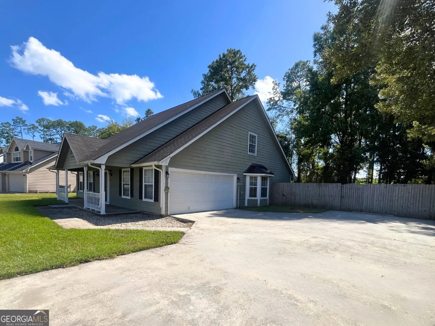 519 Lake Jordan Boulevard W
