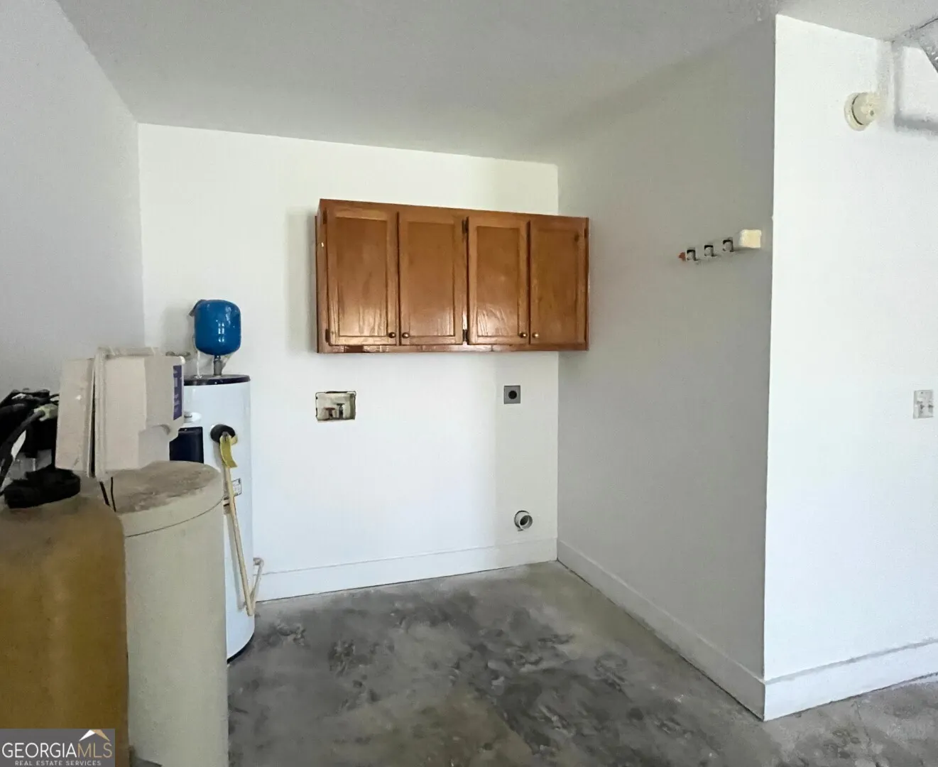 519 Lake Jordan Boulevard W