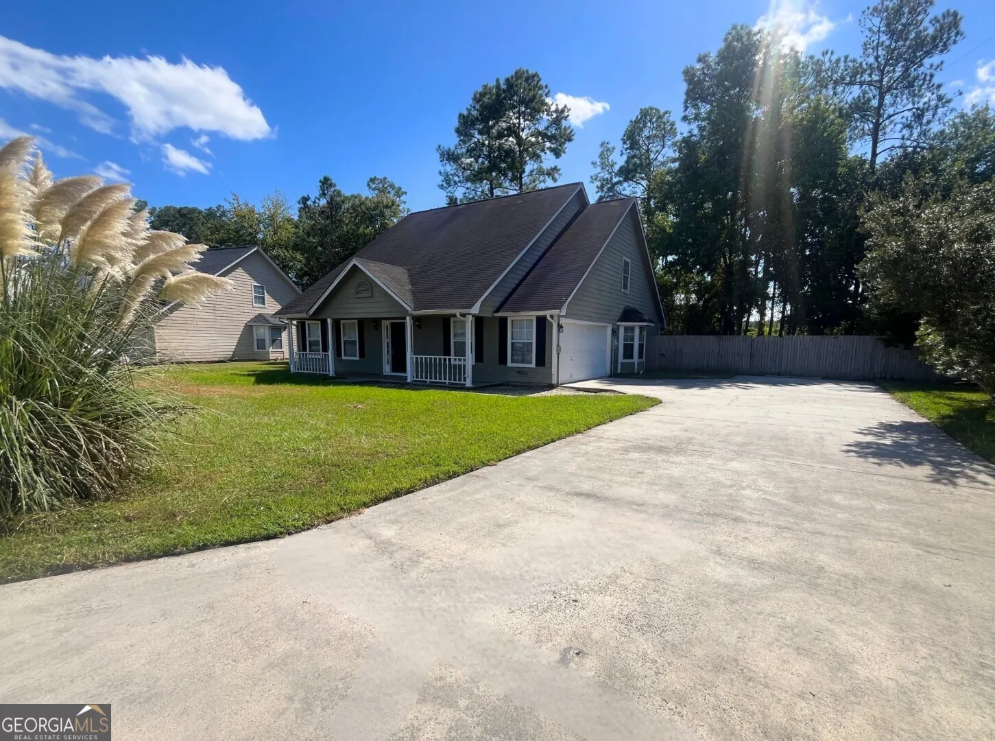 519 Lake Jordan Boulevard W